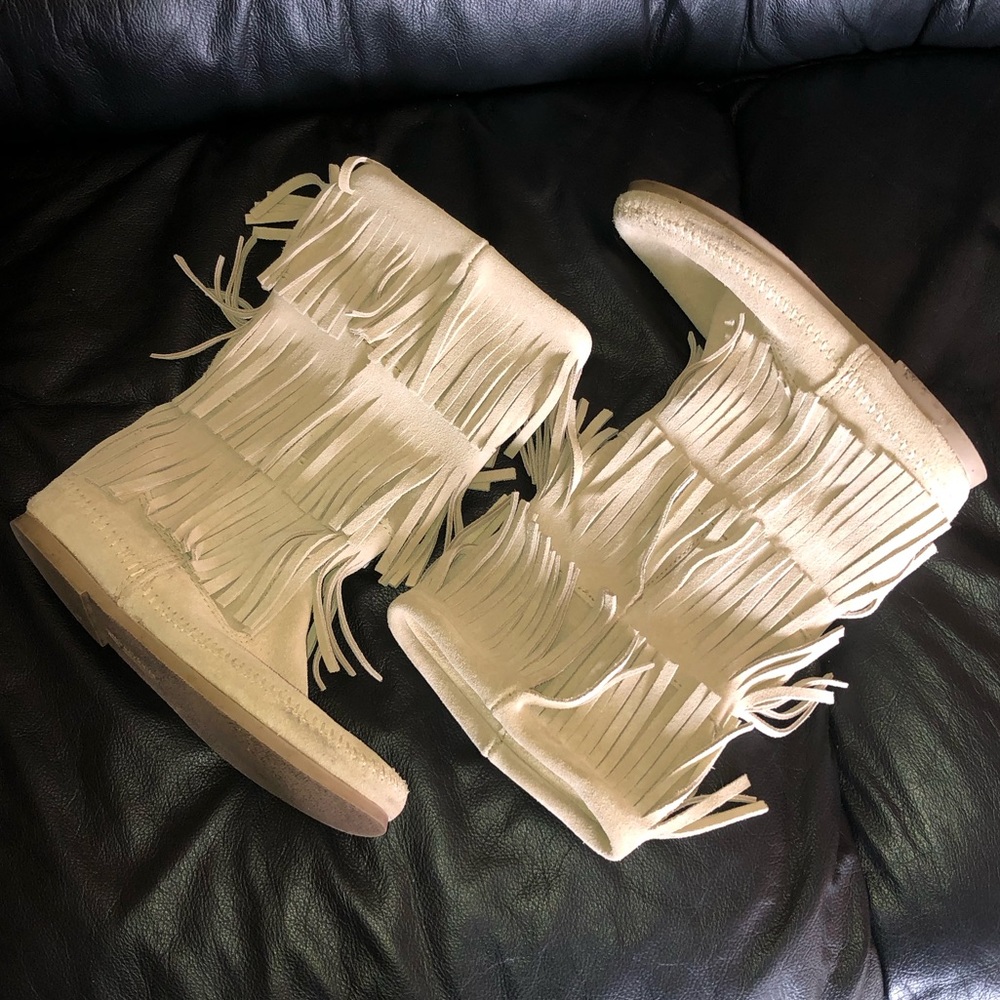 Cream color 3-layer fringe mid calf moccasin